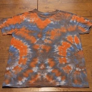 Tie dye shirt - Kids large